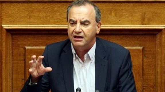 Δεν υπάρχει ούτε μία στο εκατομμύριο η κυβέρνηση να υποκύψει στους θεσμούς   Στρατούλης