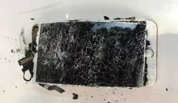 iphone-7-plus-explodes-02